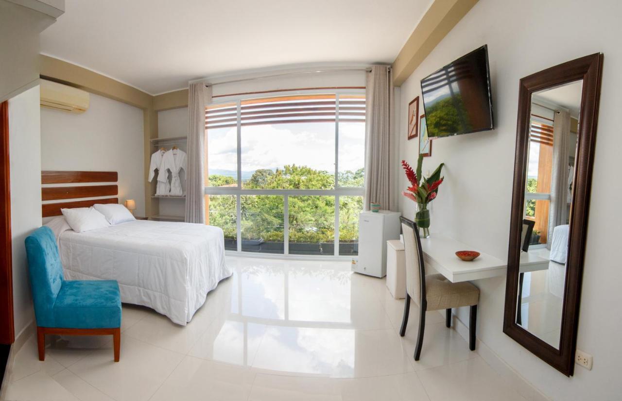 Vuelo 78 Hotel Tarapoto Exteriör bild