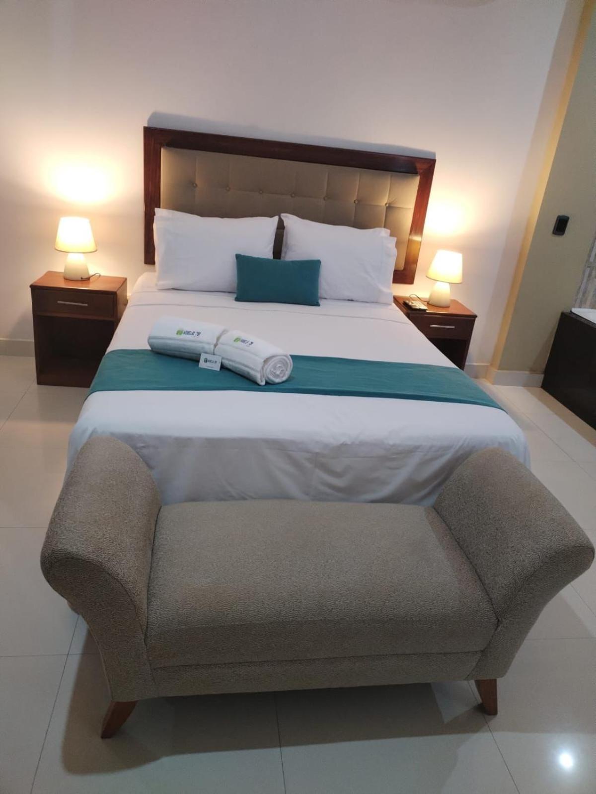 Vuelo 78 Hotel Tarapoto Exteriör bild