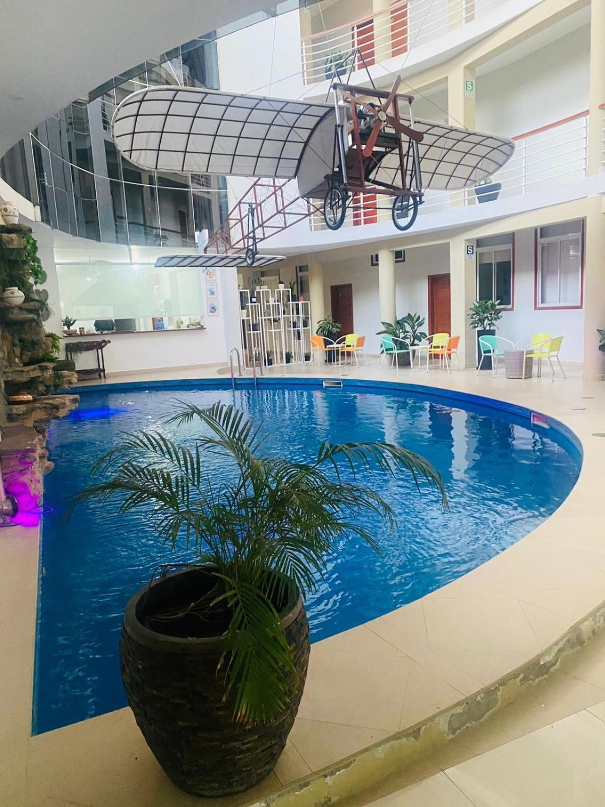 Vuelo 78 Hotel Tarapoto Exteriör bild