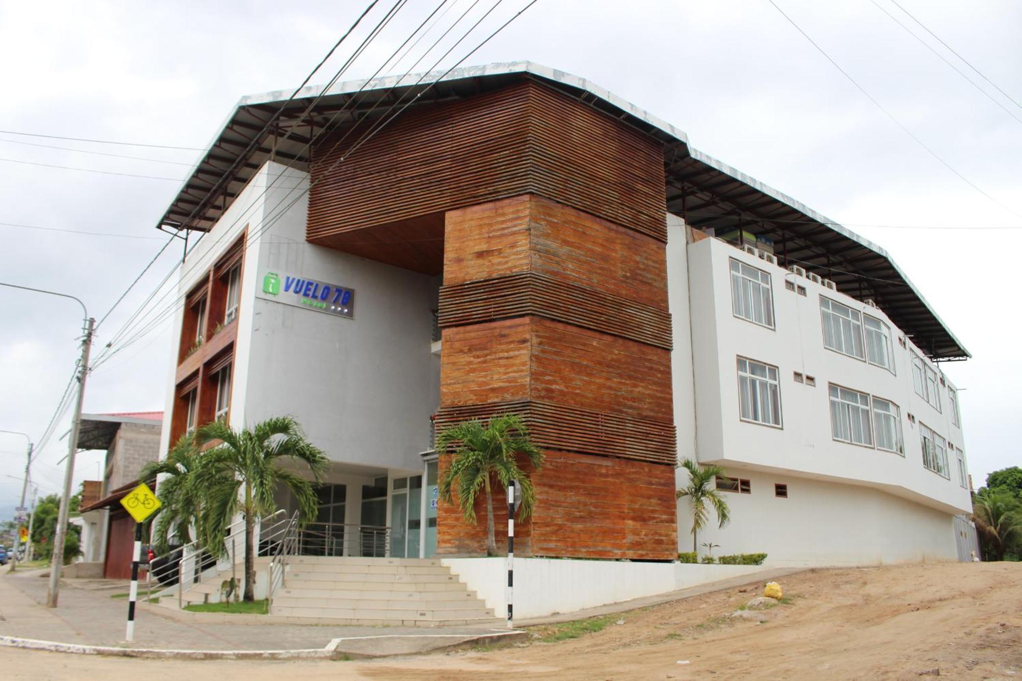 Vuelo 78 Hotel Tarapoto Exteriör bild